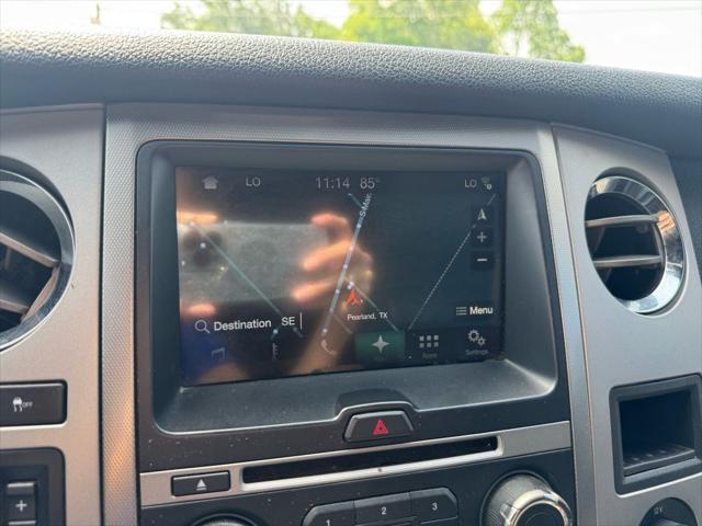 Photo of 2017 Ingot Silver Ford Expedition