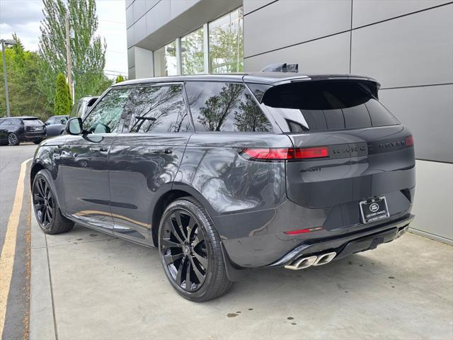 Photo of 2025 Green Land Rover Range Rover Sport