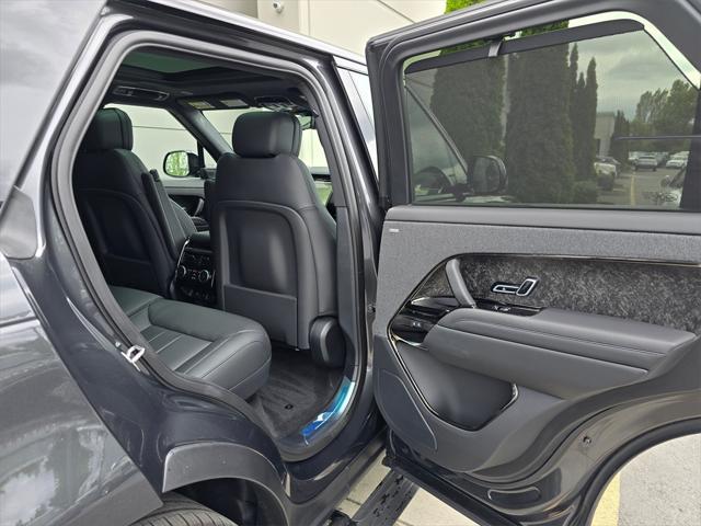 Photo of 2025 Green Land Rover Range Rover Sport