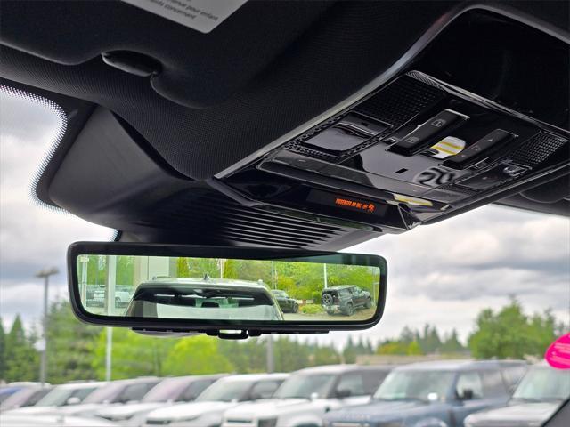 Photo of 2025 Green Land Rover Range Rover Sport