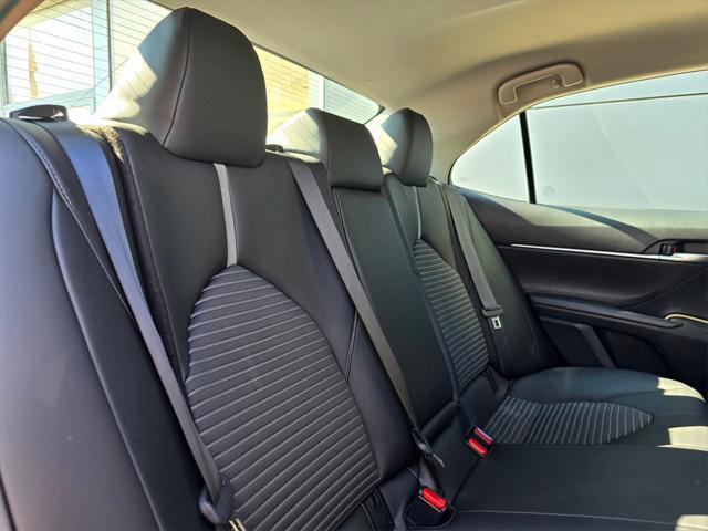 Photo of 2022 Midnight Black Metallic Toyota Camry