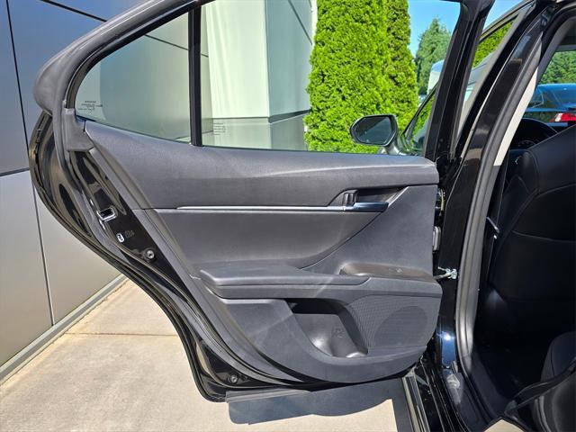 Photo of 2022 Midnight Black Metallic Toyota Camry