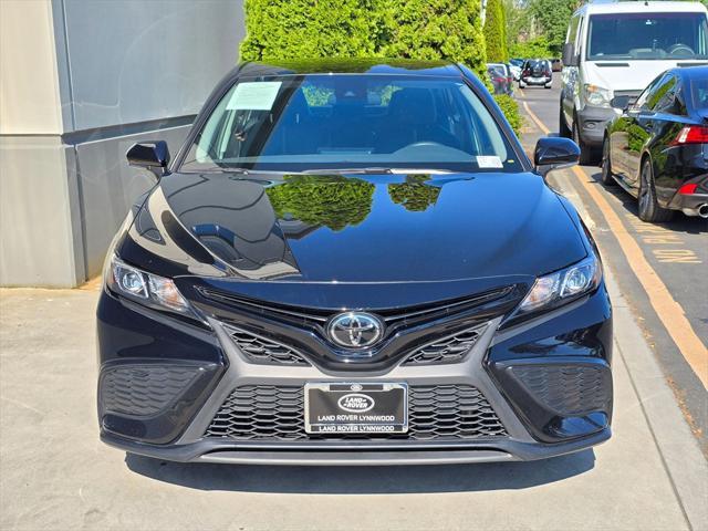 Photo of 2022 Midnight Black Metallic Toyota Camry