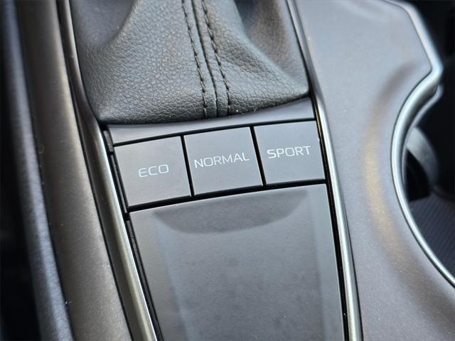 Photo of 2022 Midnight Black Metallic Toyota Camry