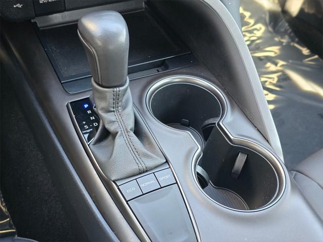 Photo of 2022 Midnight Black Metallic Toyota Camry