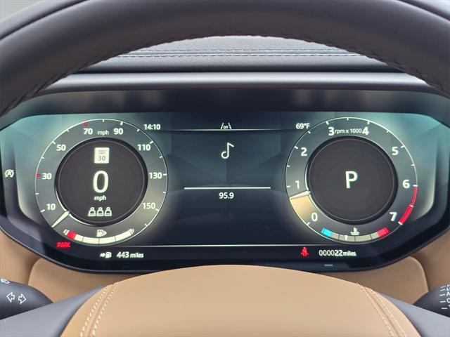 Photo of 2025 Fuji White Land Rover Range Rover Sport