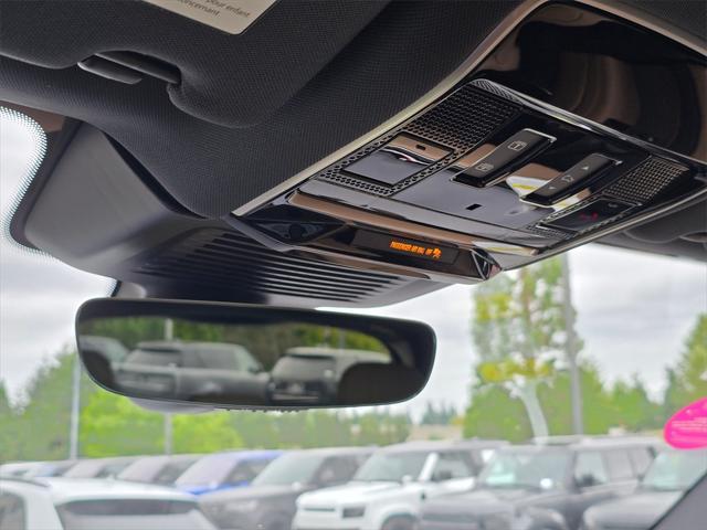Photo of 2025 Fuji White Land Rover Range Rover Sport