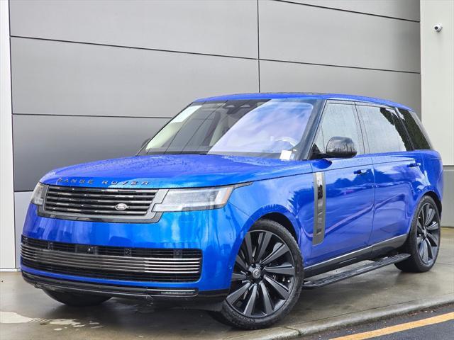 Photo of 2023 Velocity Blue SV Bespoke Ultra Metallic Gloss Land Rover Range Rover
