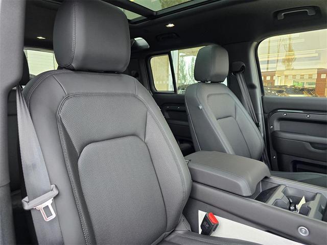 Photo of 2025 Grey Land Rover Defender