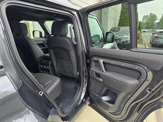 Photo of 2025 Grey Land Rover Defender