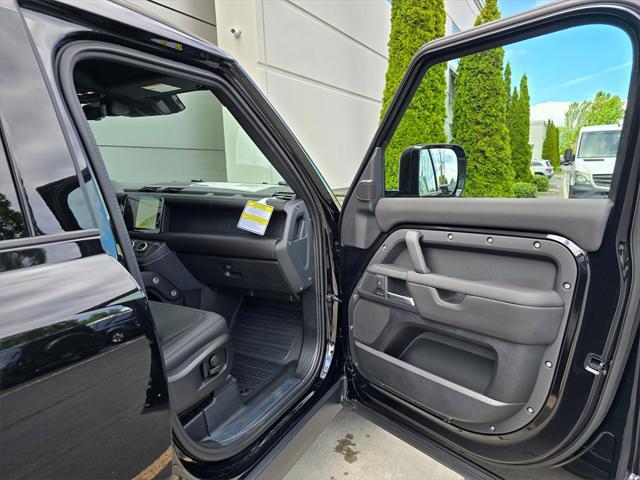 Photo of 2025 Santorini Black Land Rover Defender