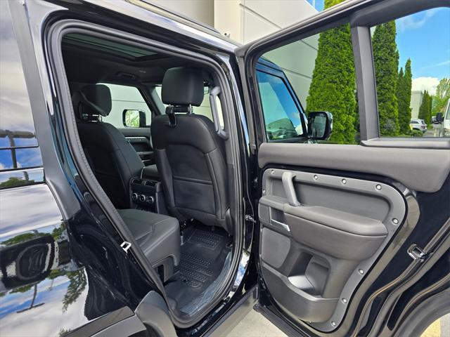 Photo of 2025 Santorini Black Land Rover Defender