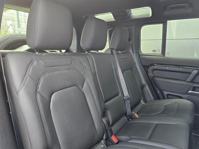 Photo of 2025 Santorini Black Land Rover Defender