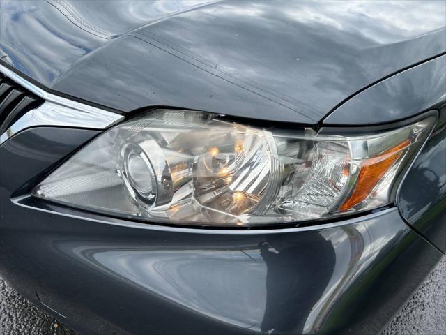 Photo of 2010 Gray Lexus RX 350