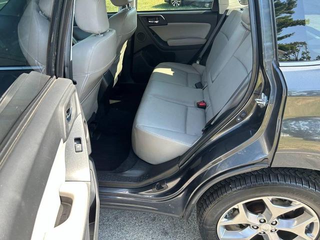 Photo of 2015 Dark Gray Metallic Subaru Forester