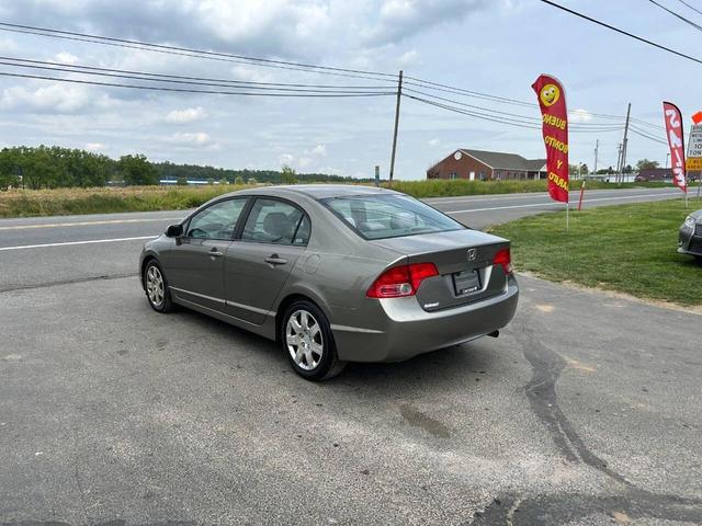 Photo of 2008 Galaxy Gray Metallic Honda Civic
