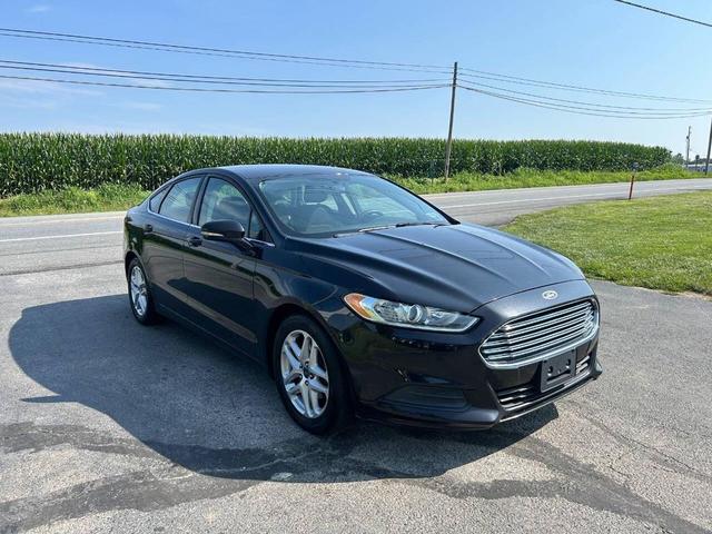 Photo of 2014 Tuxedo Black Metallic Ford Fusion
