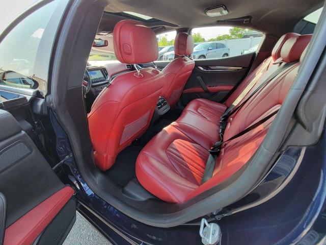 Photo of 2017 Blue Maserati Ghibli