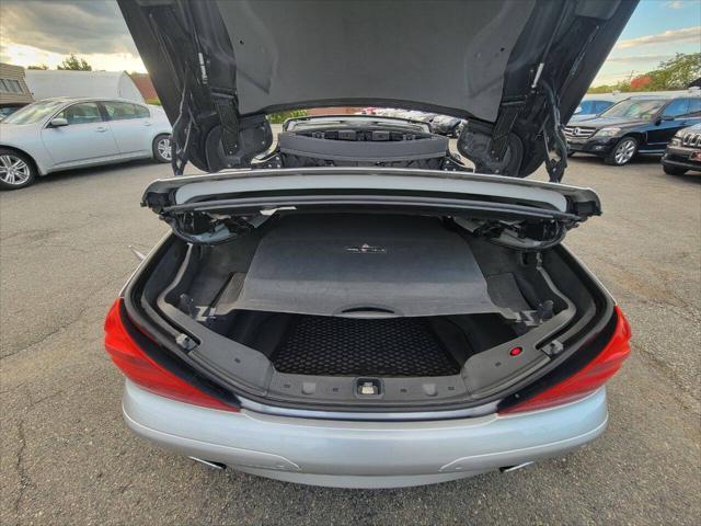 Photo of 2005 Silver Mercedes-Benz SL-Class