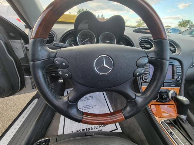 Photo of 2005 Silver Mercedes-Benz SL-Class