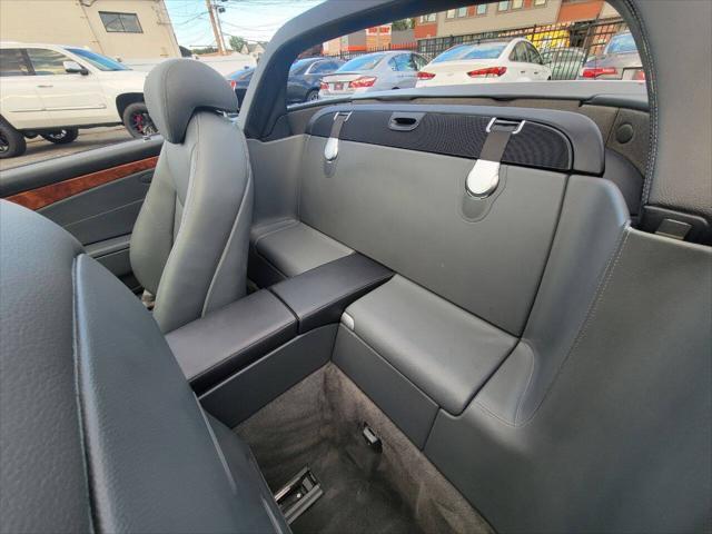 Photo of 2005 Silver Mercedes-Benz SL-Class