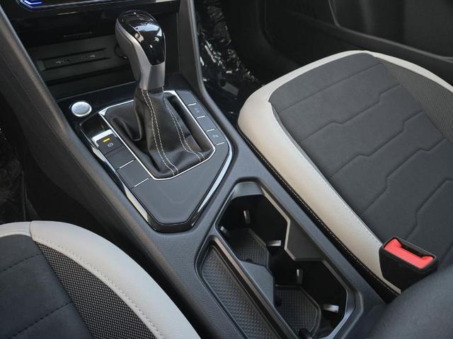 Photo of 2025 Monterey Blue Pearl Volkswagen Taos