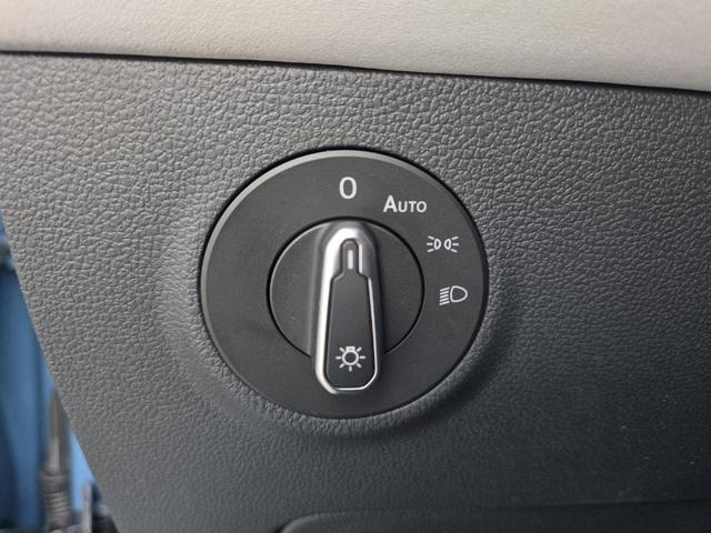 Photo of 2025 Monterey Blue Pearl Volkswagen Taos