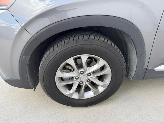 Photo of 2019 Machine Gray Hyundai SANTA FE
