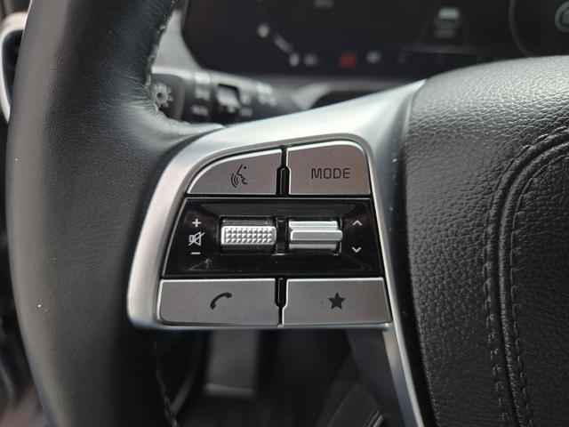 Photo of 2023 Everlasting Silver Kia Telluride