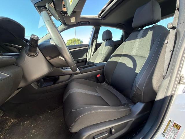 Photo of 2021 Platinum White Pearl Honda Civic