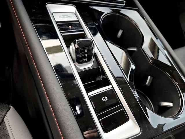 Photo of 2025 Avocado Green Pearl Volkswagen Atlas
