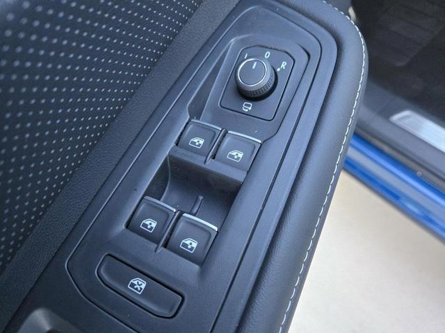 Photo of 2025 Mountain  Lake Blue Volkswagen Atlas