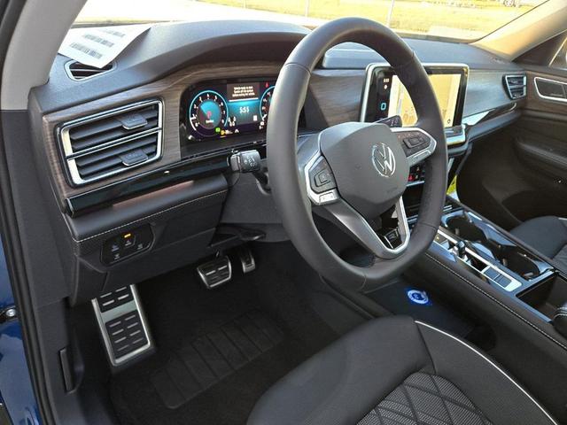Photo of 2025 Mountain  Lake Blue Volkswagen Atlas