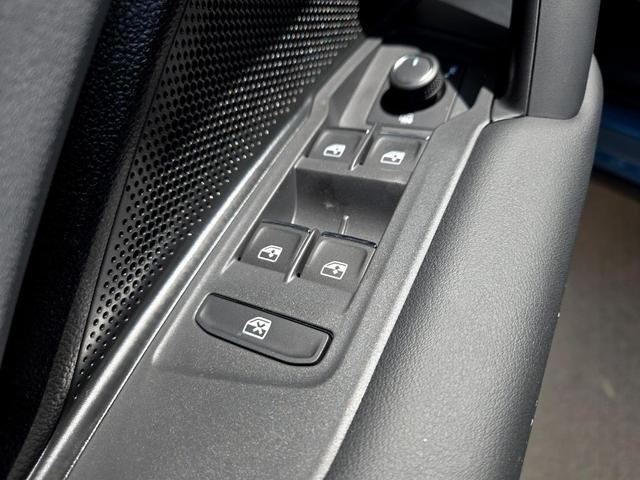 Photo of 2025 Monterey Blue Pearl Volkswagen Tiguan