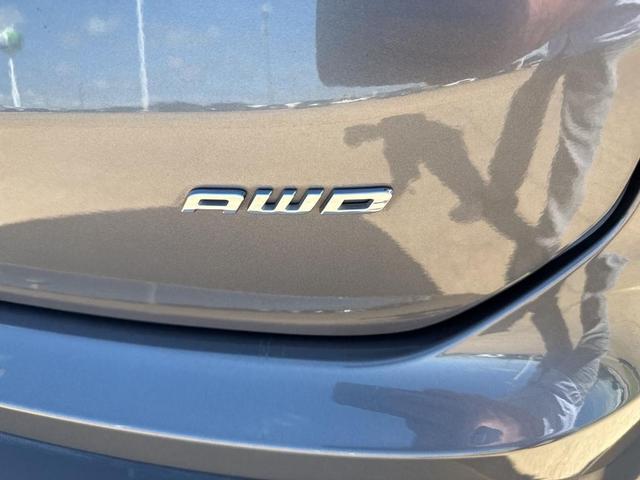 Photo of 2022 Carbonized Gray Metallic Ford Edge