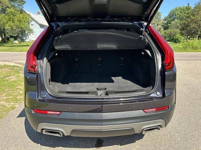 Photo of 2022 Blue Cadillac XT4