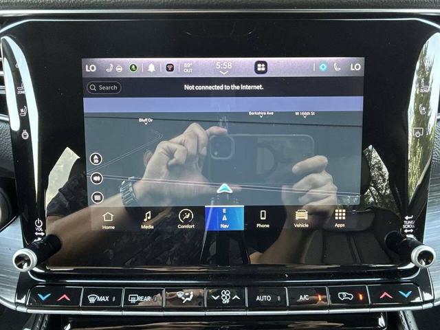 Photo of 2024 Gray Jeep Wagoneer L