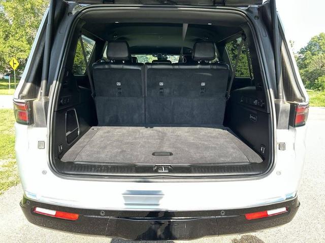 Photo of 2024 Gray Jeep Wagoneer L