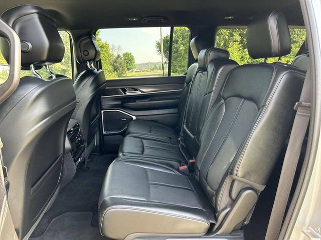 Photo of 2024 Gray Jeep Wagoneer L