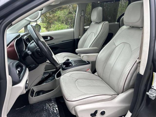 Photo of 2020 Charcoal Chrysler Pacifica