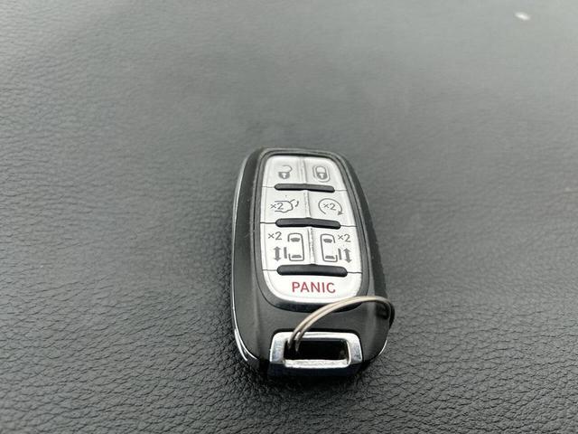 Photo of 2020 Charcoal Chrysler Pacifica