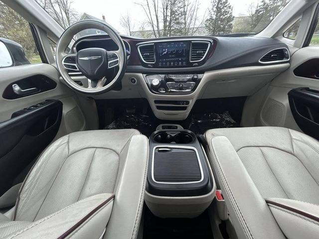 Photo of 2020 Charcoal Chrysler Pacifica