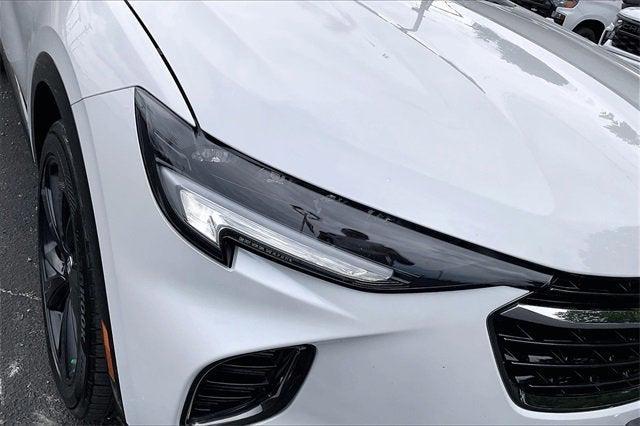 Photo of 2023 White Frost Tricoat Buick Envision