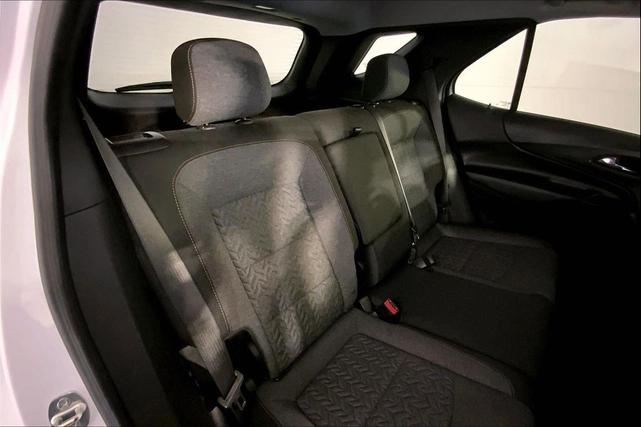 Photo of 2022 Summit White Chevrolet Equinox