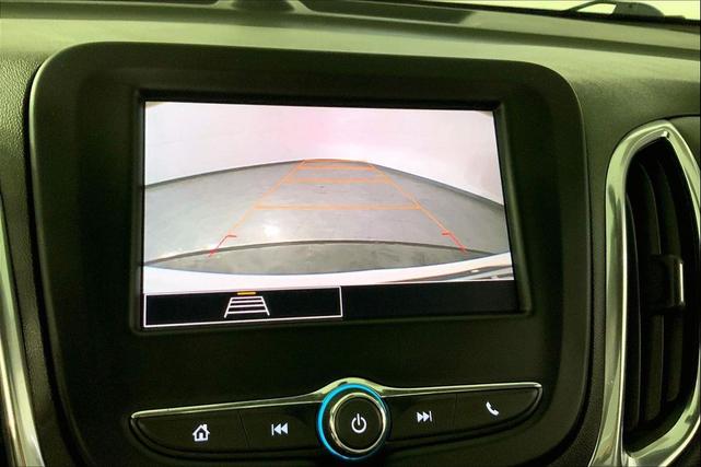 Photo of 2022 Summit White Chevrolet Equinox