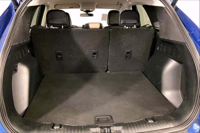 Photo of 2022 ATLAS BLUE METALL Ford Escape