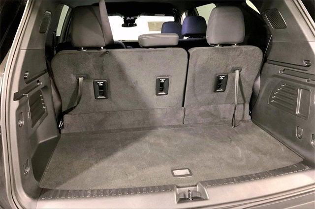 Photo of 2025 Mosaic Black Metallic Chevrolet Traverse