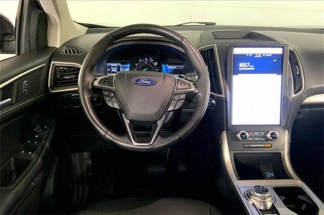 Photo of 2024 Agate Black Metal Ford Edge