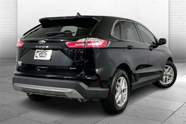 Photo of 2024 Agate Black Metal Ford Edge