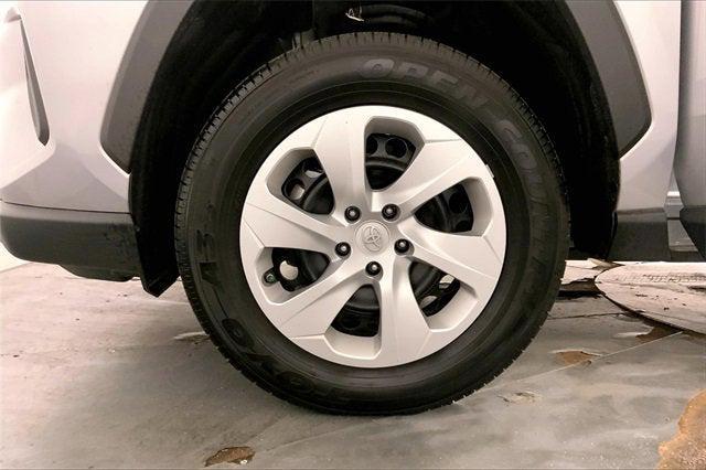 Photo of 2023 Silver Sky Metall Toyota RAV4